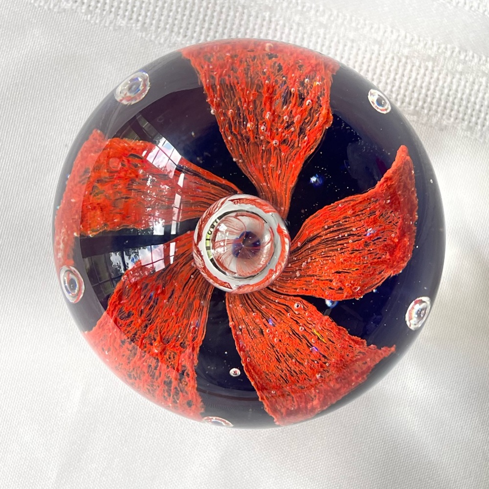 Art Glass Paperweight, Orange Lily Flower Design, 3” diameter - Picture 3 of 6